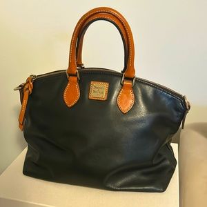 Dooney &Bourke black leather handbag. Very good condition.